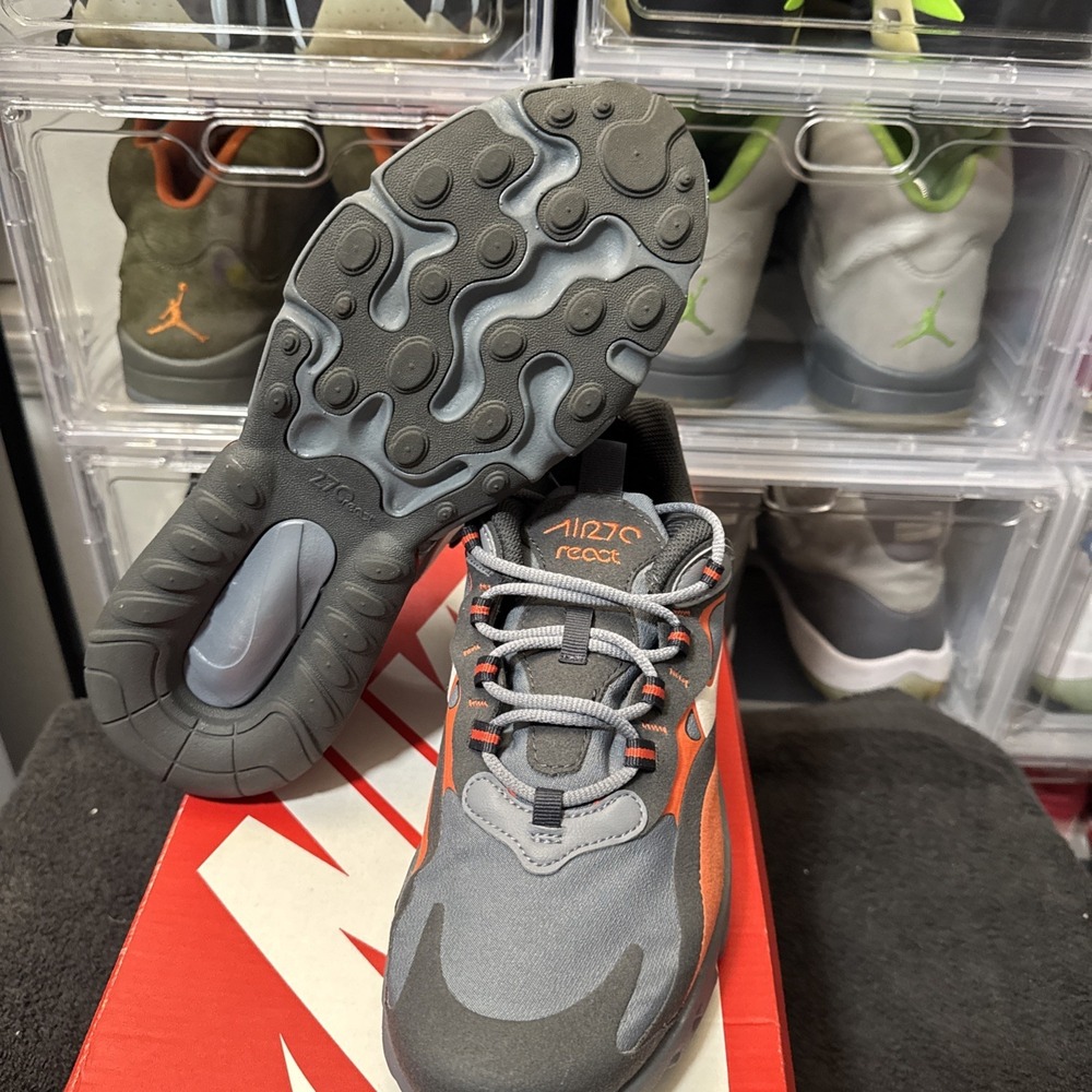 Nike Air Max 270 React GS Size 7y Gray Orange BQ0103-006 with box - Picture 8 of 10